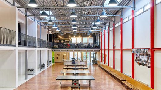 V kategórií Občianske a priemyselné budovy...