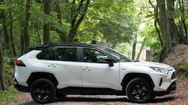 Toyota RAW4 2,5 Hybrid - test 2019