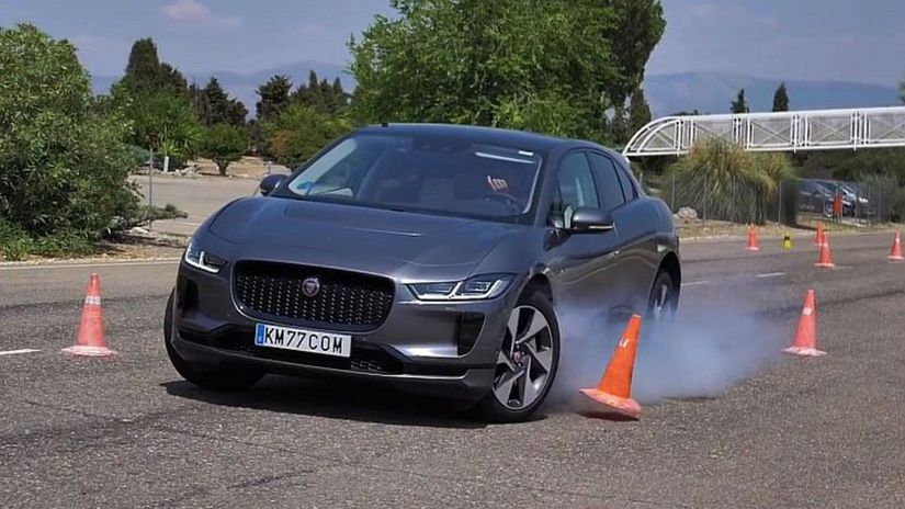 Elektrický Jaguar I-Pace prekvapil v losom...