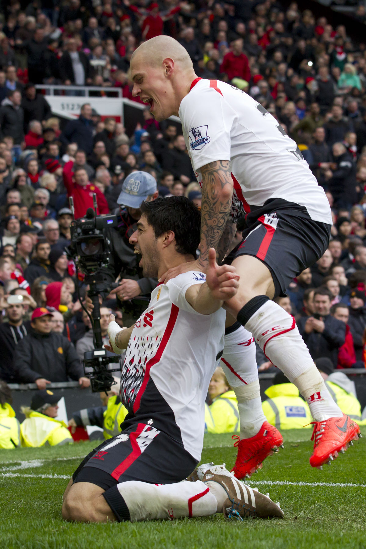 Gólová radosť na Old Trafforde. Martin Škrtel...