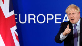 Johnson odmieta ďalší odklad brexitu, povedal to v telefonáte Tuskovi