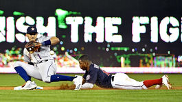 Washington prišiel o brejk. Vo Svetovej sérii víťazia len hostia 