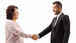 Aké dávky môžu dostať pracujúci penzisti