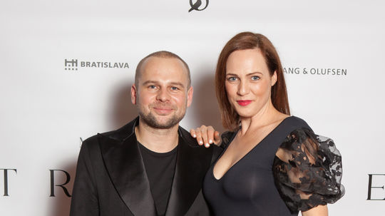 Moderátorka Adriana Poláková v spoločnosti...