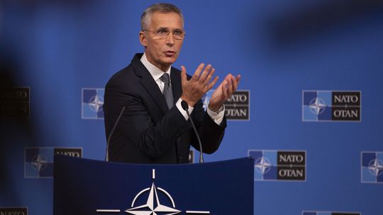 Stoltenberg: NATO nebude rozširovať svoj jadrový arzenál v Európe