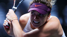 Po Kvitovej nezvládla vstup ani Plíšková. V repríze finále ju zdolala Svitolinová