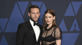 Herecký manželský pár Jamie Bell a Kate Mara spoločne na vyhlásení cien Governors Awards.