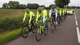 Saganov exkolega sa lúči. Pozrite si, ako vyfúkol titul Cavendishovi 