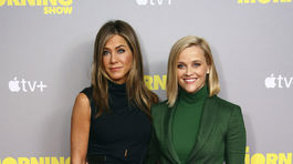 Jennifer Aniston (vľavo) a Reese Witherspoon