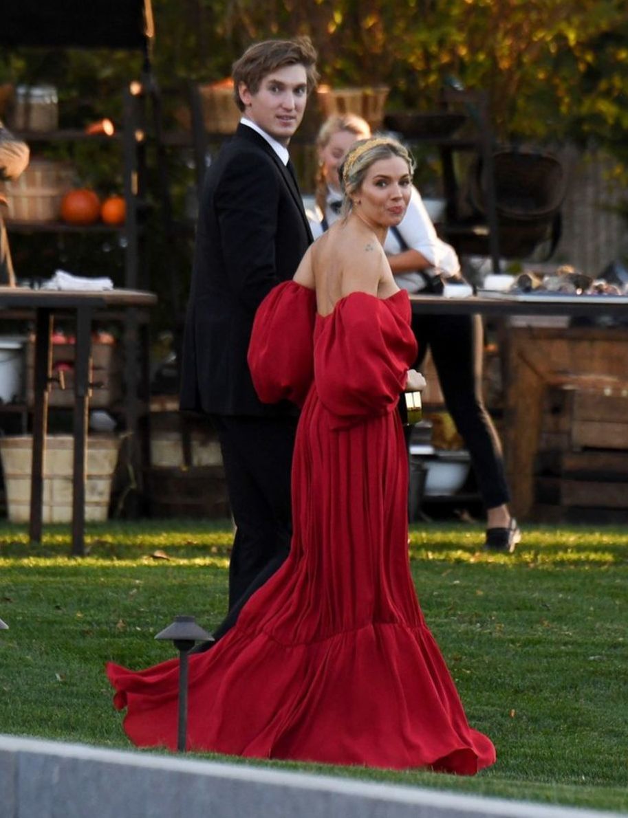 Herečka Sienna Miller s priateľom Lucasom...