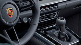 Porsche 911 sa vracia k manuálom. Konečne aj v Európe!