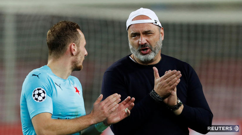 Tréner Slavie Jindřich Trpišovský ďakuje...