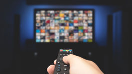 Striedme sledovanie správ, dodržiavanie denného režimu! Aj to sú rady na zvládanie krízovej situácie