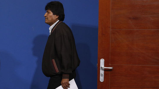 Bolívijský prokurátor vydal príkaz na zatknutie bývalého prezidenta Moralesa