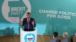 Farageova strana Brexit nebude bojovať o stovky kresiel