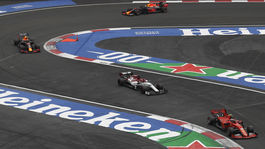 Historický krok. F1 sľubuje, že do roku 2030 bude uhlíkovo neutrálna