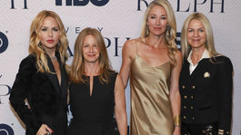 Zľava: Štylistka Rachel Zoe, Jessica Levin, Elaine Irwin a Crystal Lourd spoločne na premiére projektu Very Ralph z produkcie HBO. 
