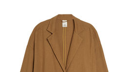 Dámsky kabát Lindex. Predáva sa za 49,99 eura. 