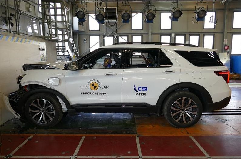 Ford Explorer - 5 hviezd