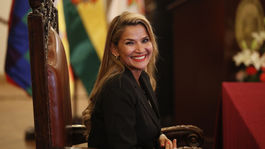 USA uznali Jeanine Áñezovú ako dočasnú prezidentku Bolívie