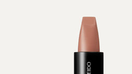 1169554 in Matný rúž Shiseido ModernMatte Powder Lipstick v odtieni Nude Streak. Predáva sa za 27 eur.  
