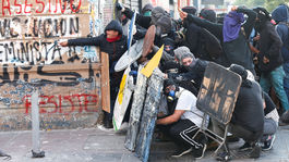 Demonštrácie v Čile pokračovali aj napriek ústupkom vlády