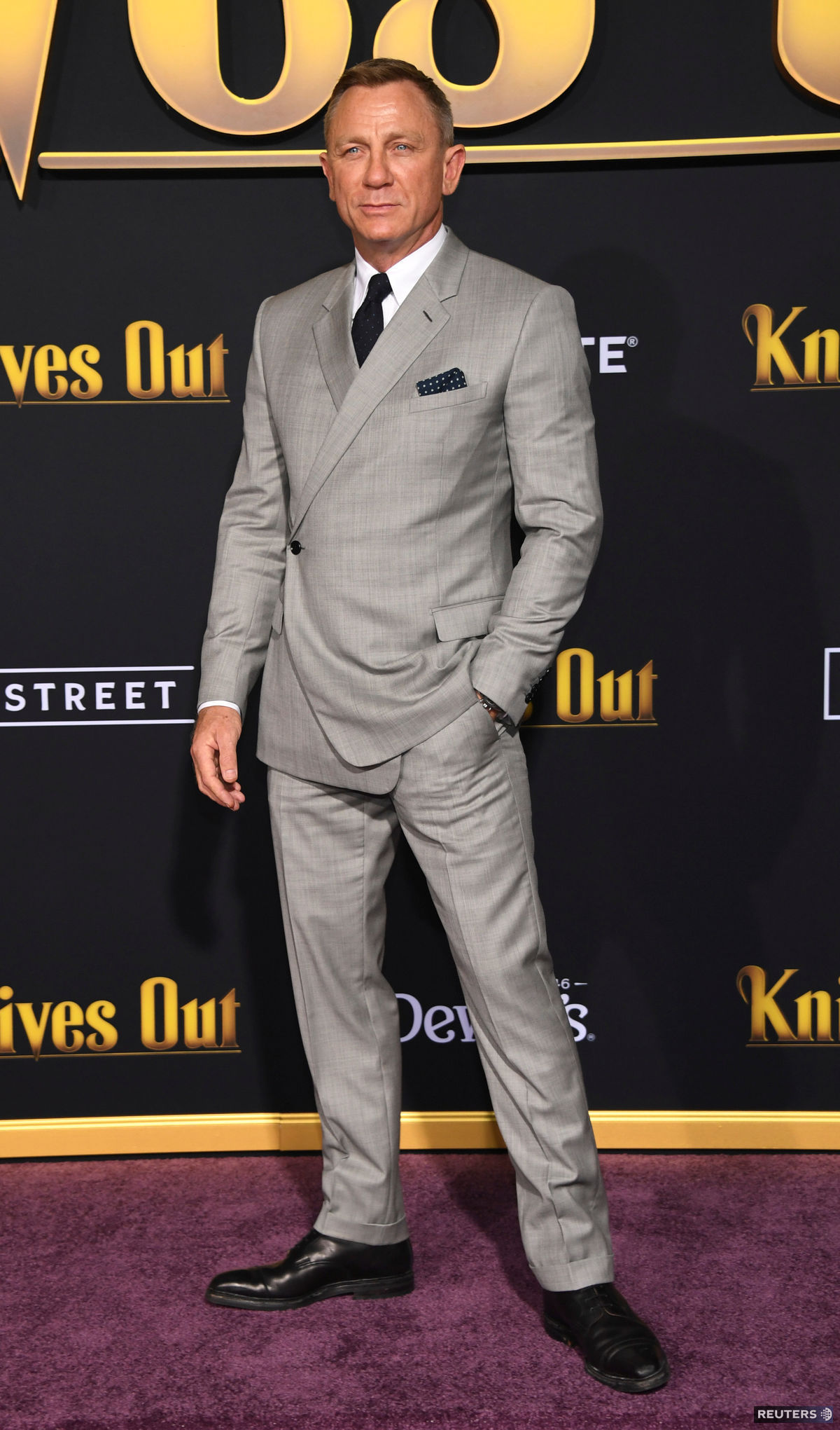 Herec Daniel Craig na premiére filmu Knives Out.
