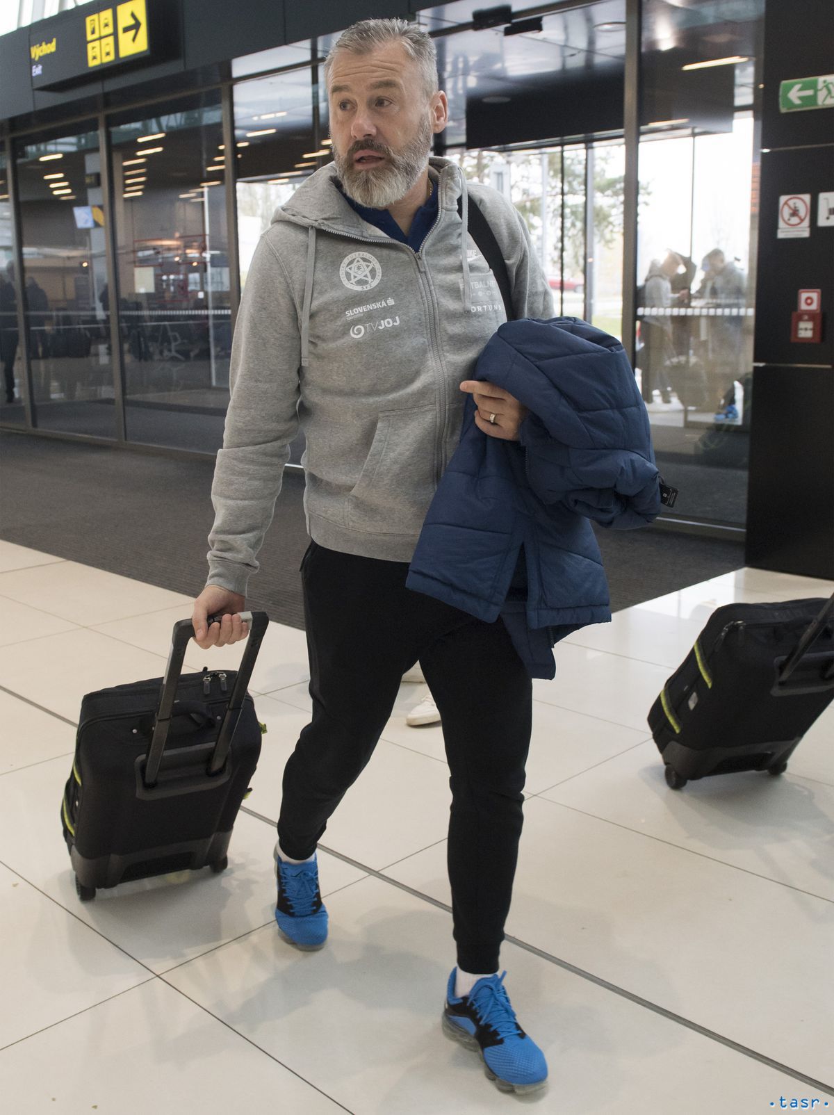 Pavel Hapal na letisku v Bratislave pred...