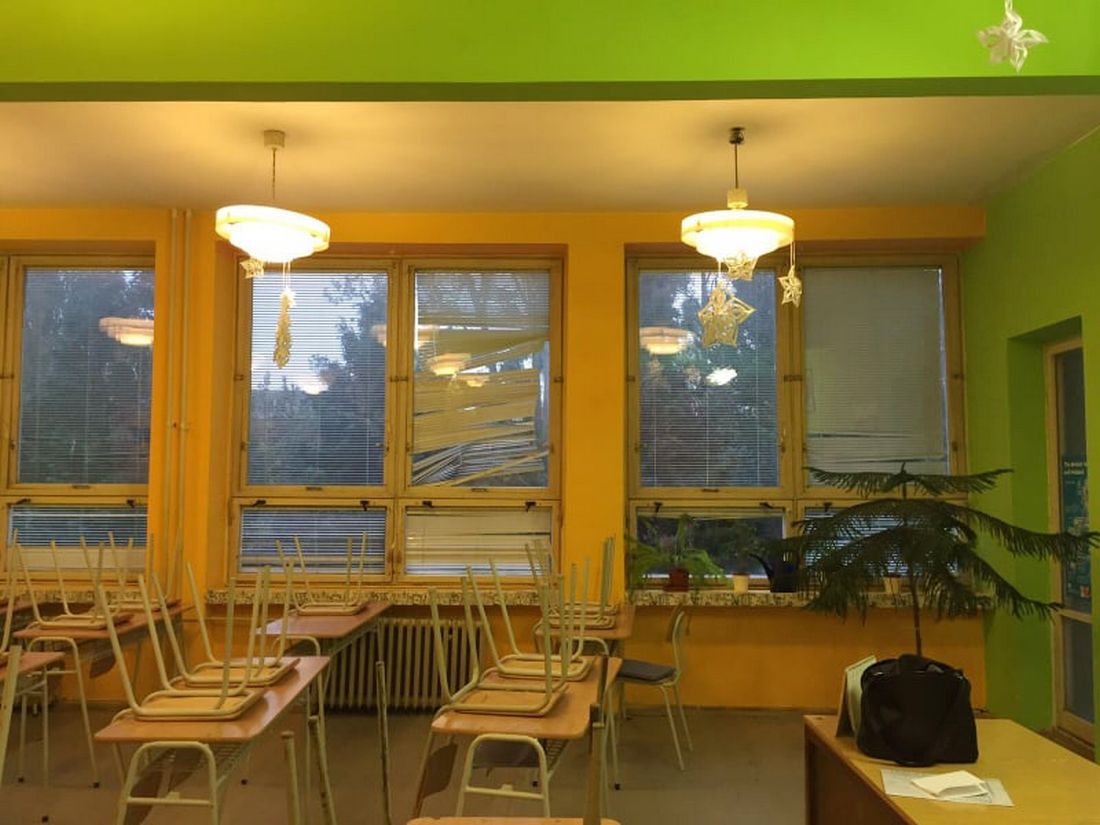 V triedach sú staré okná, v roku 2020 košická...