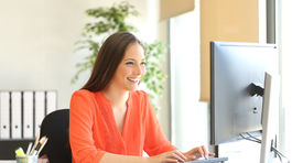 Mladí ľudia uprednostňujú prácu z domu