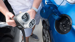 Nóri sa zamilovali do elektromobilov. Ich podiel na predaji áut dosiahol 42 %!