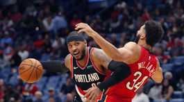 LeBron má ďalší rekord, Anthony debutoval v drese Portlandu