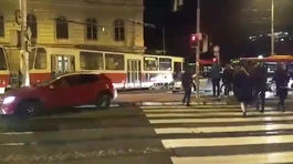 Doprava v Bratislave: Keď skočí do studne jeden, tak aj ďalší