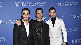 The Jonas Brothers - zľava: Kevin Jonas, Joe Jonas a Nick Jonas.