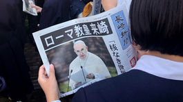 Pápež František vyzval svetových lídrov, aby odmietli jadrové zbrane