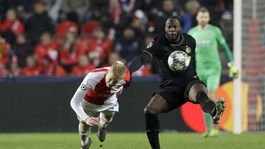 Ospravedlň sa. Slavii sa nepáčia obvinenia belgickej hviezdy