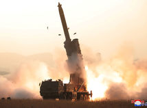 Severná Kórea / test / armáda / raketa /