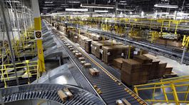 Black Friday vo Francúzsku: Ekologickí aktivisti blokujú vchod do veľkoskladov