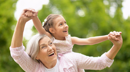 Krajniak chce platiť 13. dôchodky zo spotrebnej dane