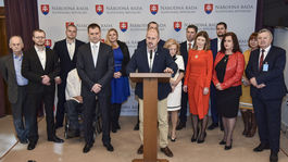 Národná koalícia odstúpila od memoranda s Kotlebovcami