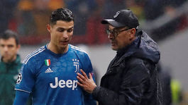 Juventus má tajiť veľké problémy medzi Ronaldom a Sarrim