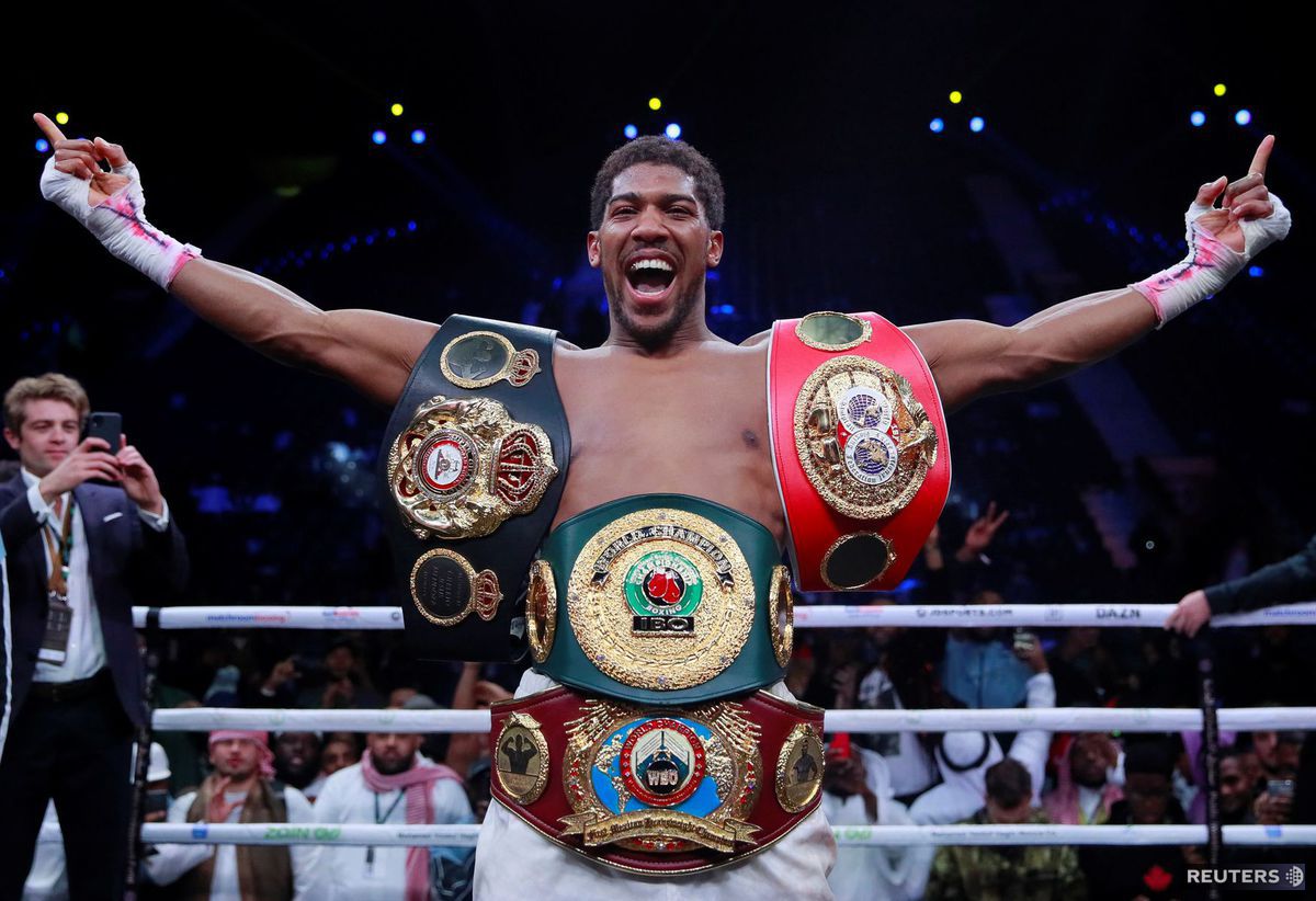 Anthony Joshua získal späť svoje tituly majstra...