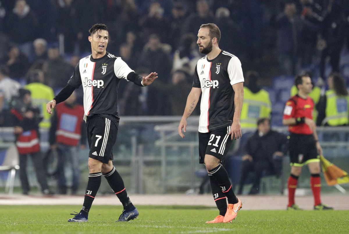 Gonzalo Higuaín. (vpravo) s Cristianom Ronaldom.