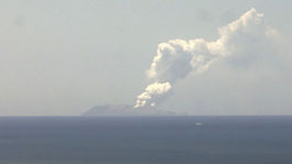 Výbuch sopky na Novom Zélande má už osem potvrdených obetí na životoch