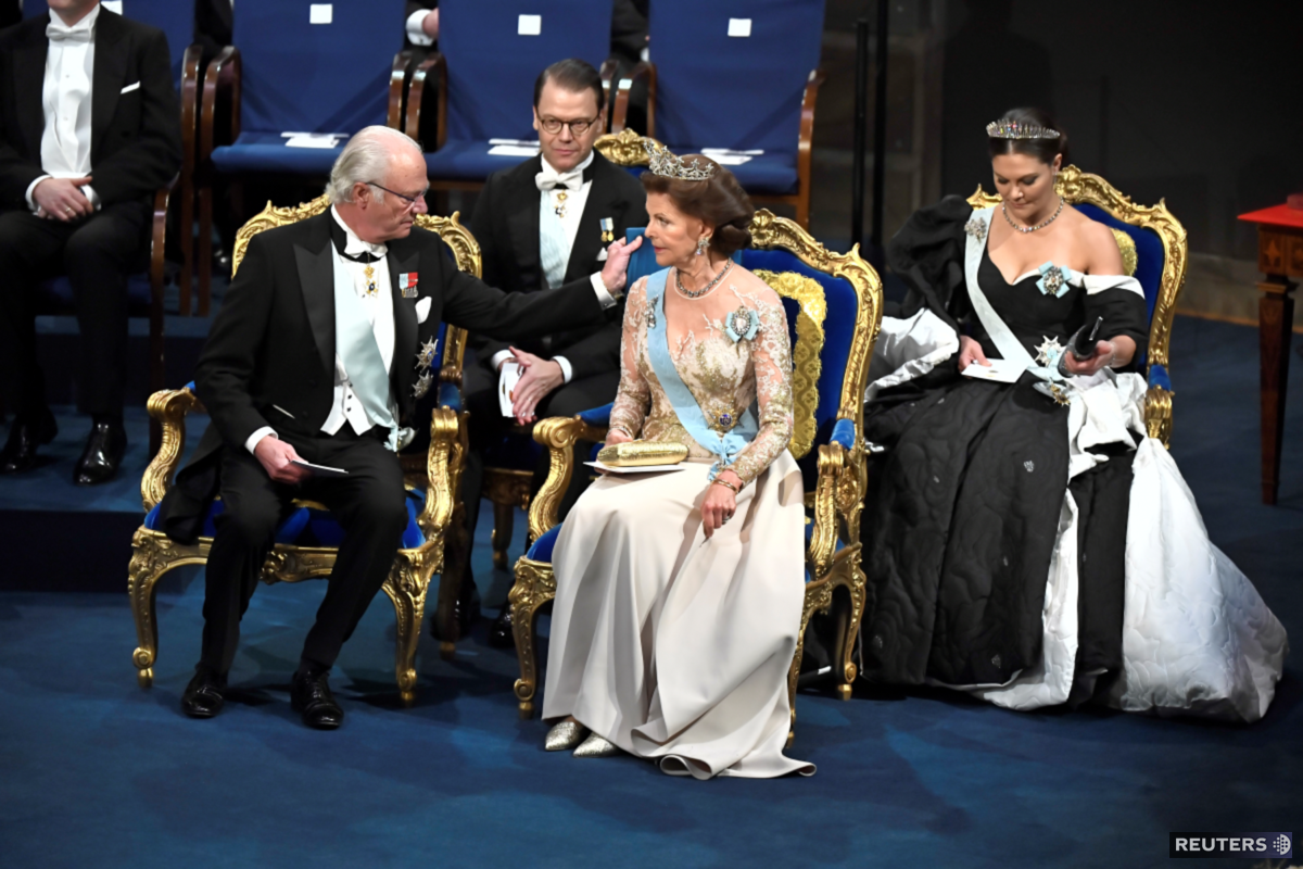 Švédska kráľovná Silvia a princezná Viktória...