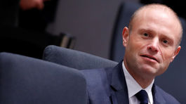 EP vyzval maltského premiéra na okamžitú rezignáciu 