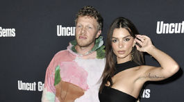 Vzdať sa nahoty v tehotenstve?! To by sa mamička nemohla volať Ratajkowski...