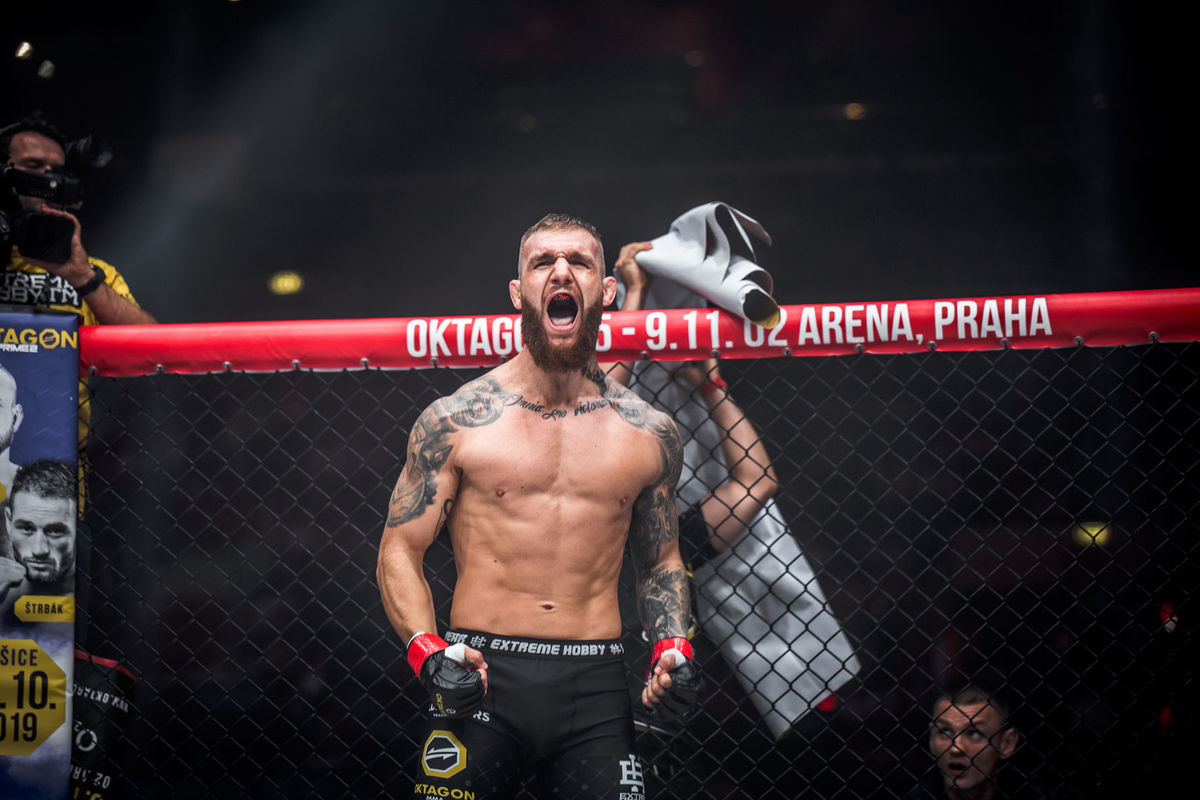 Slovenský bojovník MMA Samuel...