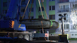 Demolačný stroj dorazil na Mukačevskú ulicu