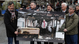 Srbskí novinári protestovali proti neslobode médií v krajine